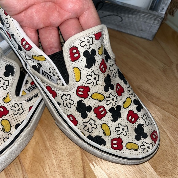 Disney vans. Mickey Mouse. VANS custom Disney slide on shoe - Picture 4 of 7